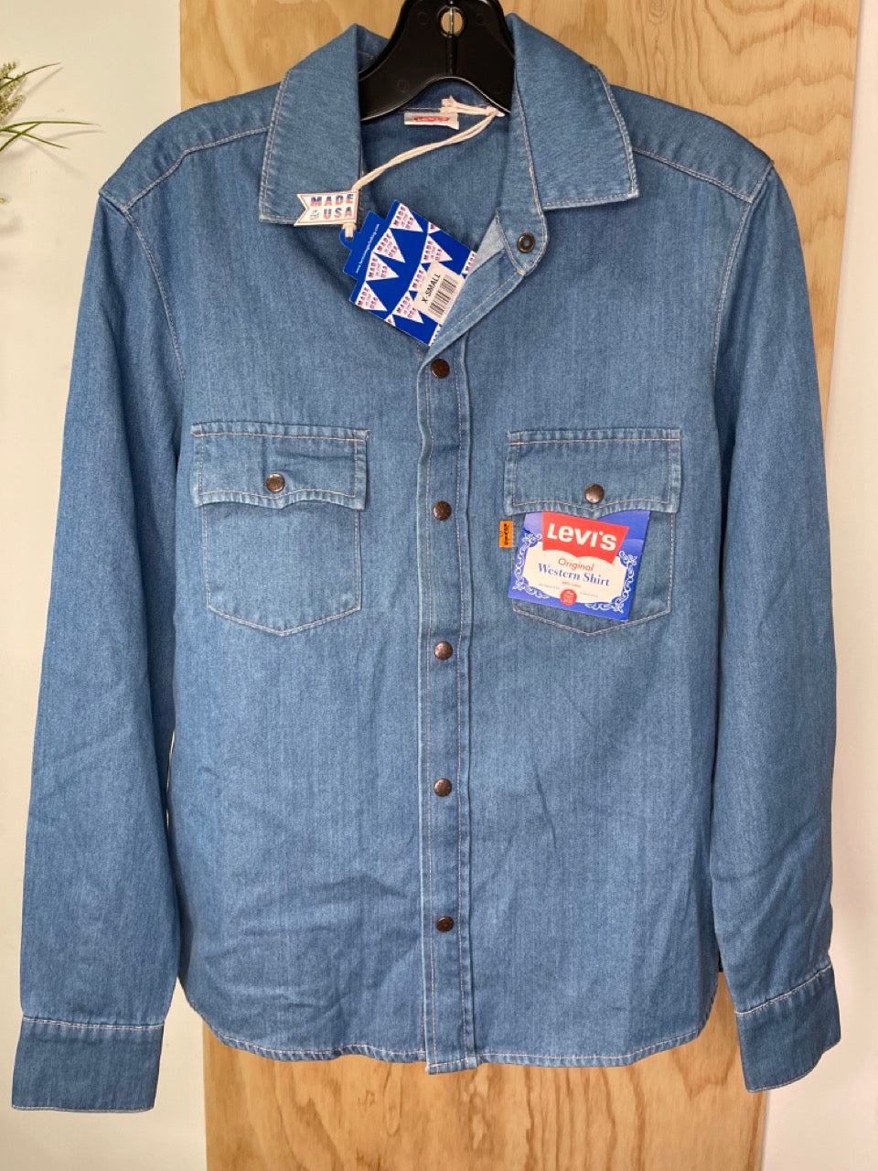 Levis women vintage original western shirts 66711-0001