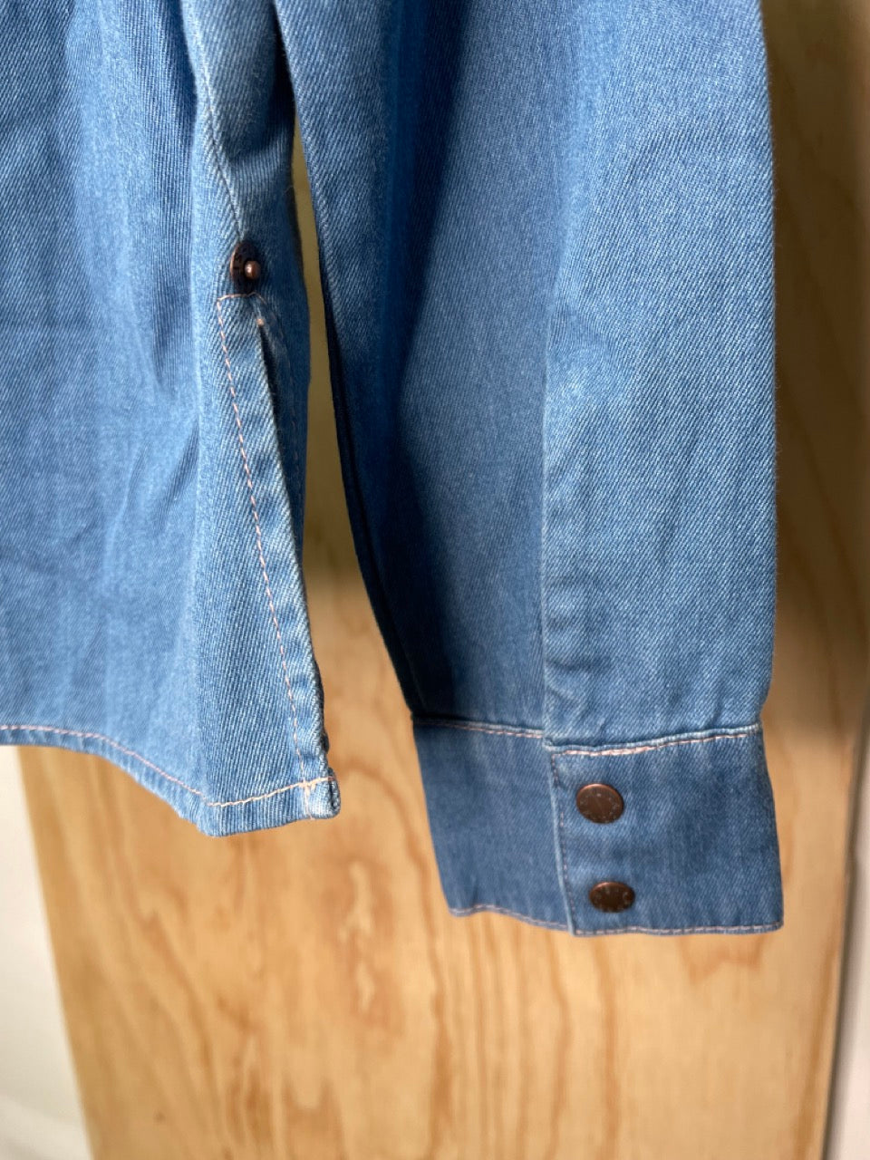 Levis women vintage original western shirts 66711-0001