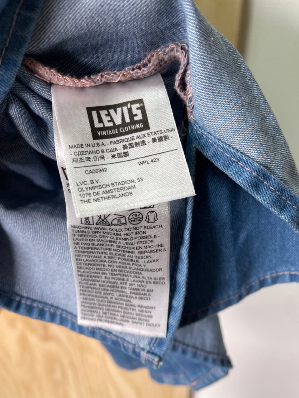 Levis women vintage original western shirts 66711-0001