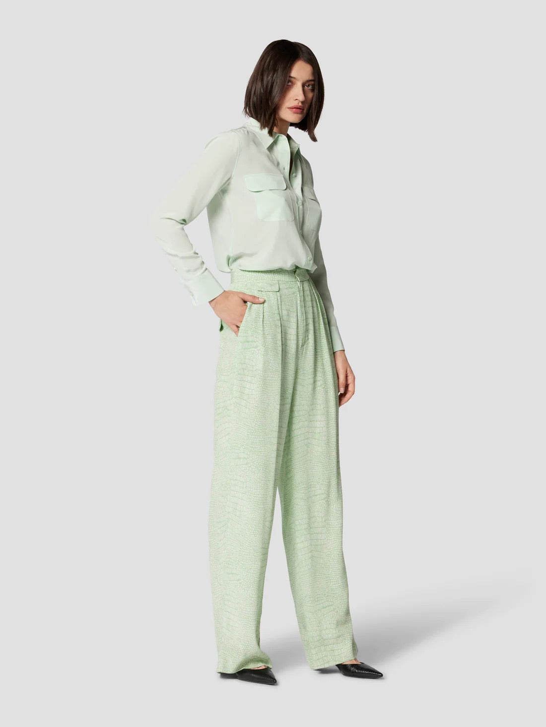 Equipment Slim Signature Silk Shirt - MISTY JADE GREEN