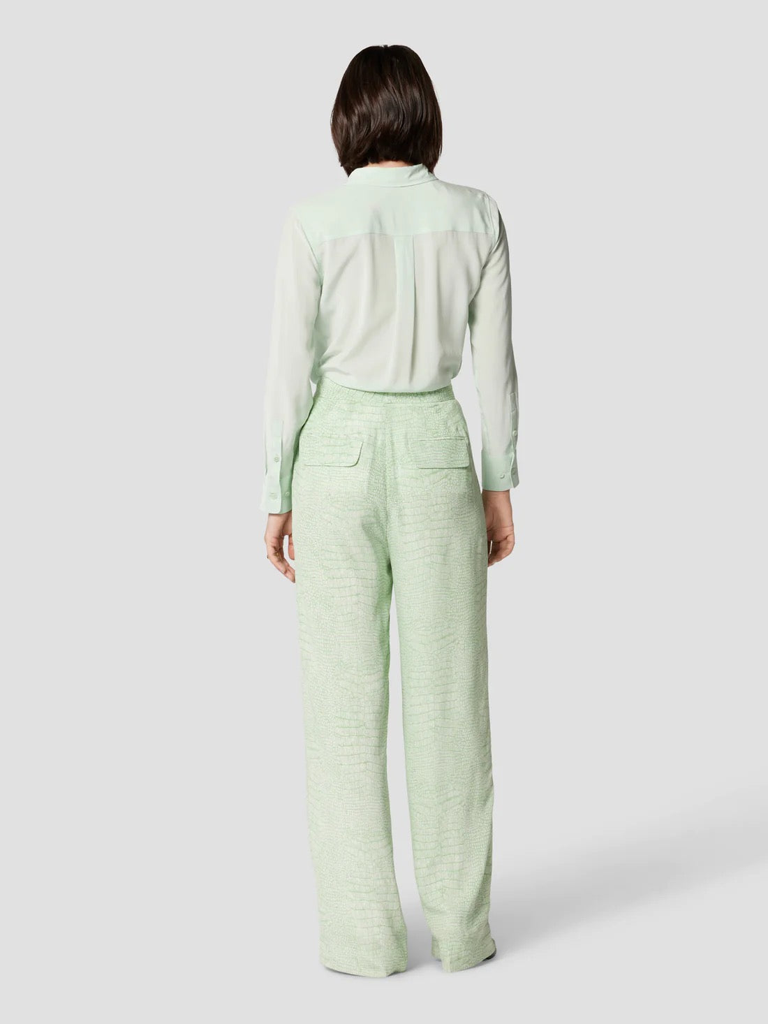 Equipment Slim Signature Silk Shirt - MISTY JADE GREEN