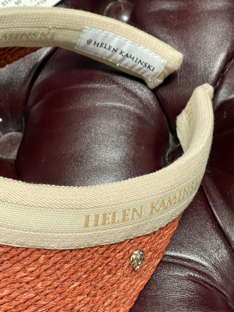 Helen Kaminski Bianca Pompei/Natural Logo