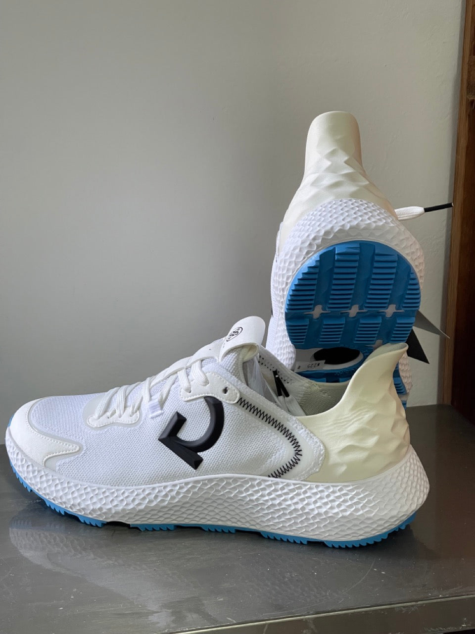 Gfore mens MG4+ golf cross trainer shoes G4MF21EF40