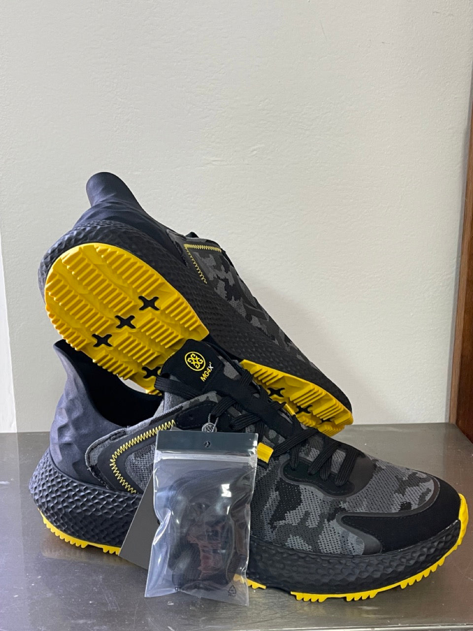 Gfore mens MG4+ golf cross trainer shoes G4MS22EF42 ONYX CAMO