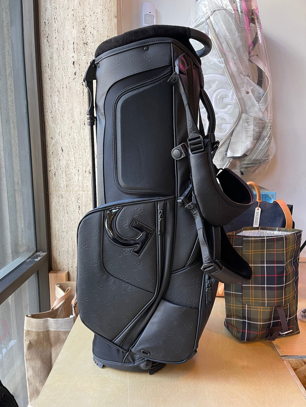 GFORE Debossed Skull Transporter lll Tour Carry Bag 14-Way-ONYX