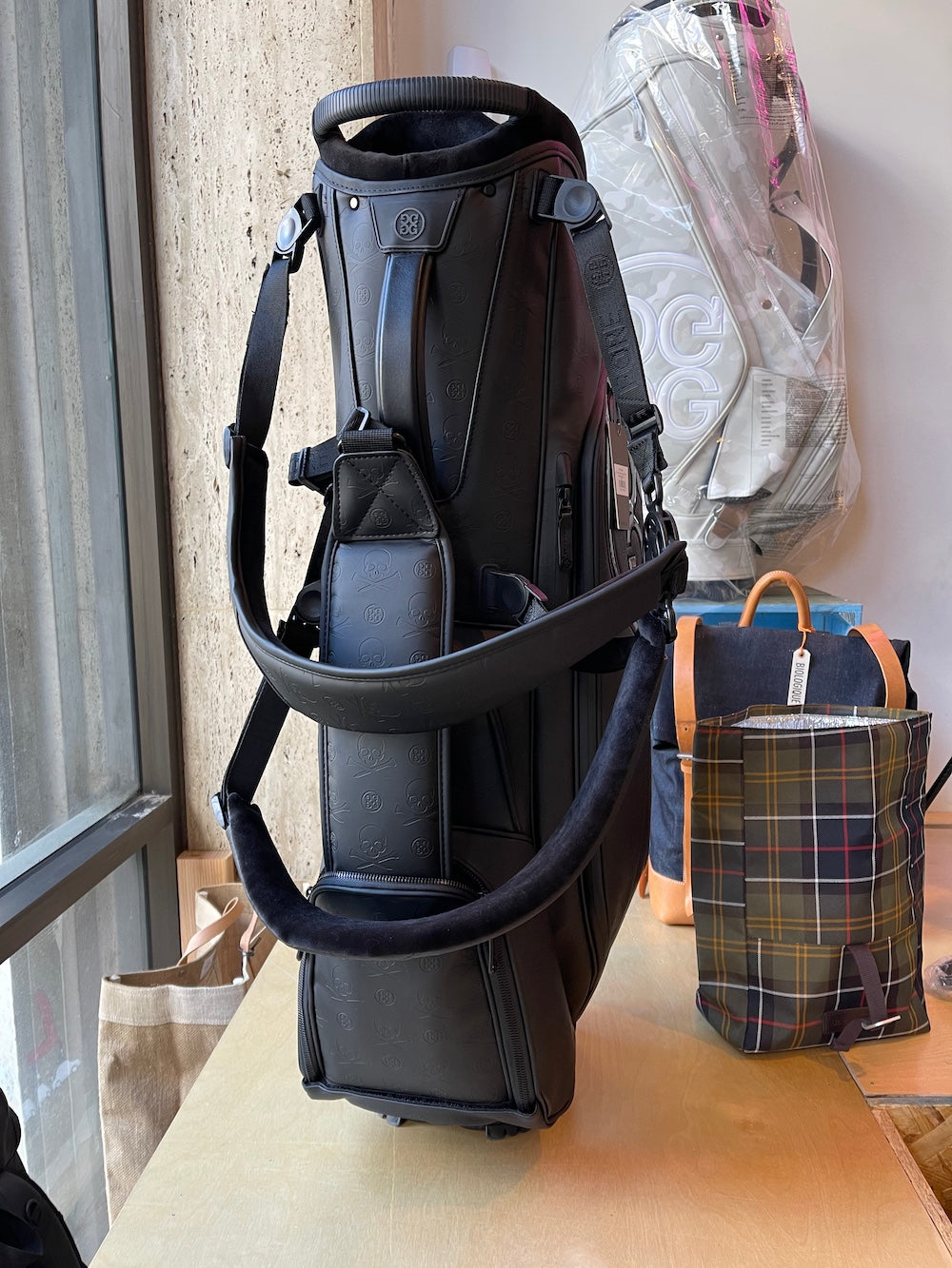 GFORE Debossed Skull Transporter lll Tour Carry Bag 14-Way-ONYX
