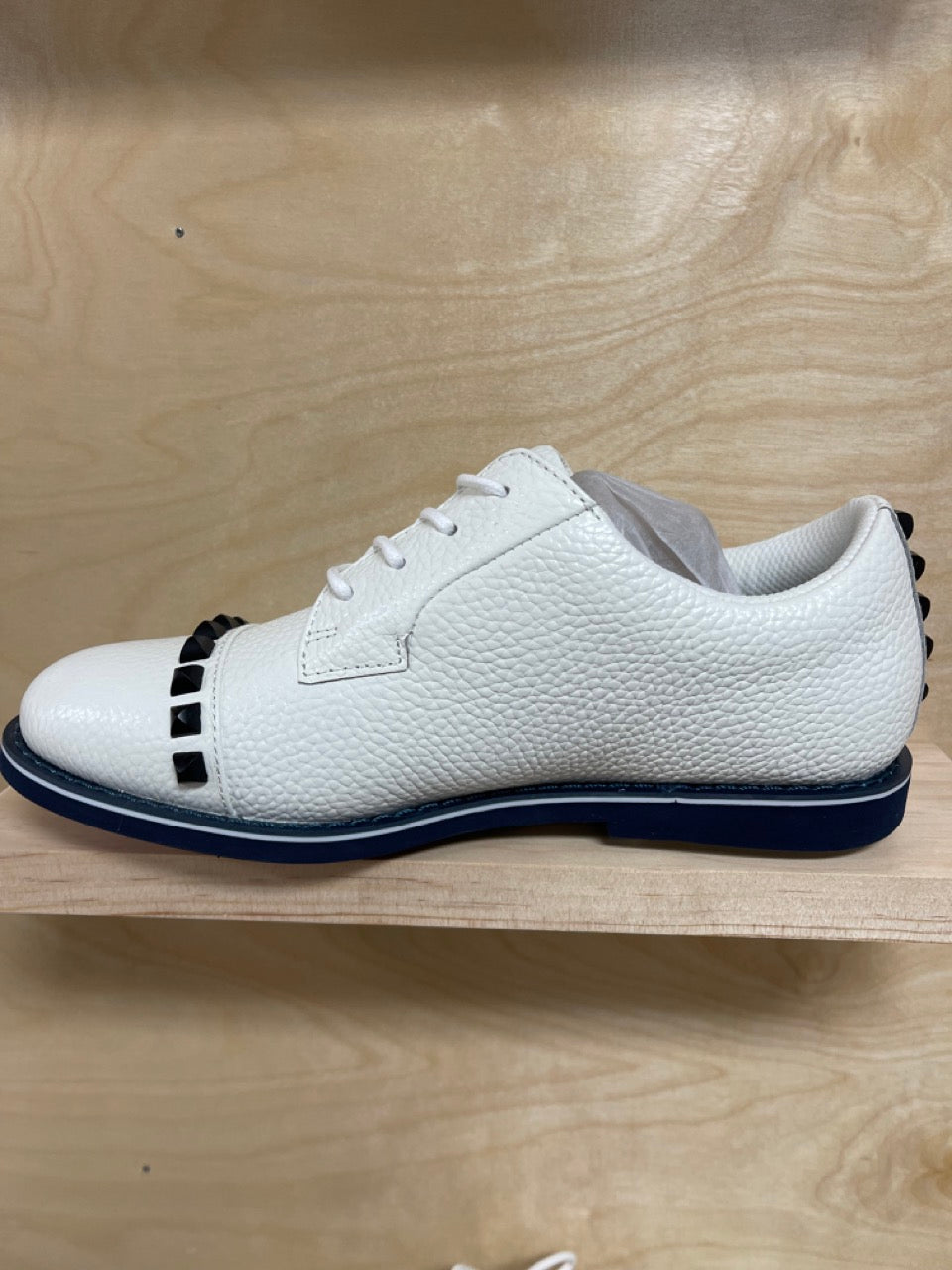 GFORE WOMEN STUD CAP TOE GOLF SHOE G4LC20EF05