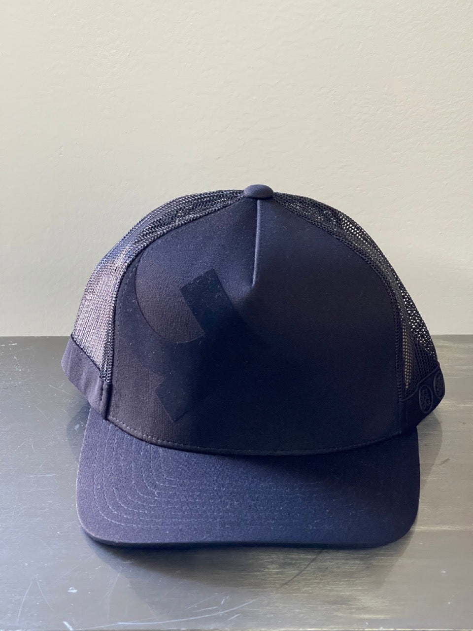 Gfore Golf Cap Quarter G Trucker Snapback Onyx G4AF21H29