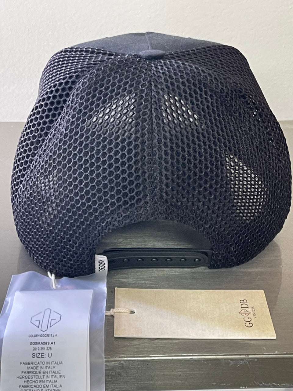 Golden Goose Cap Black Logo G35MA589