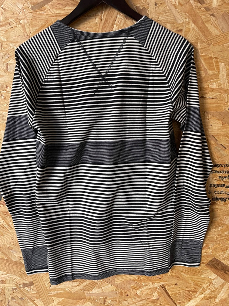 NUDIE JEANS MENS ORGANIC OTTO RAGLAN LONG SLEEVE TEE SHIRT