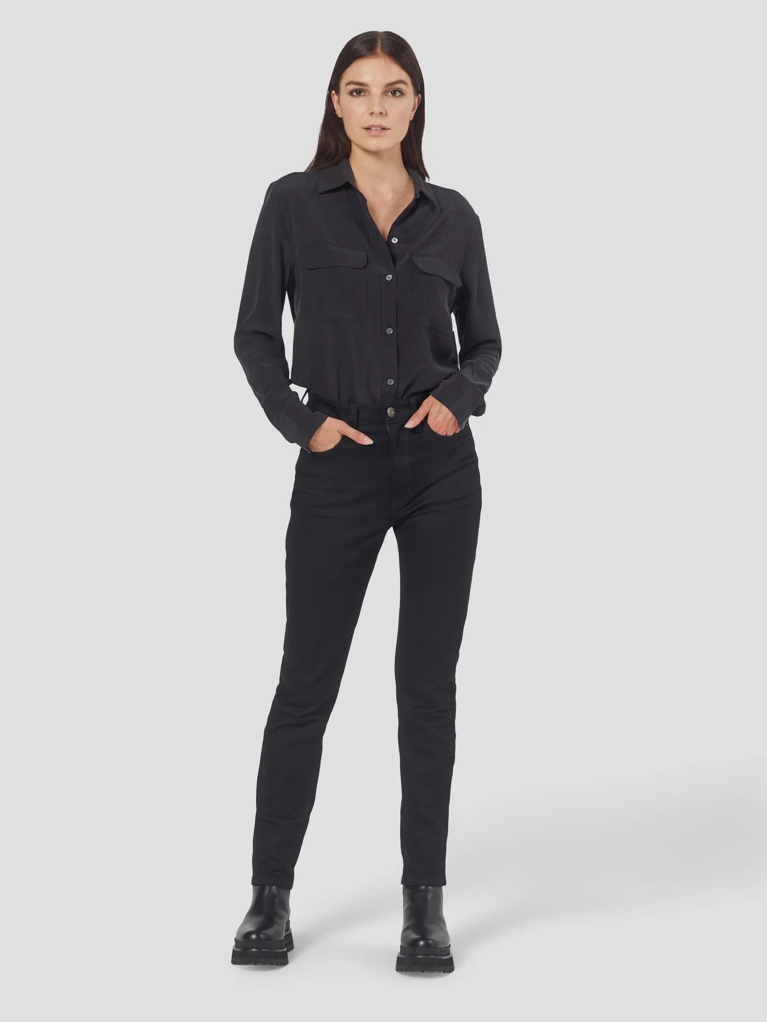 Equipment Signature Silk Shirt - TRUE BLACK