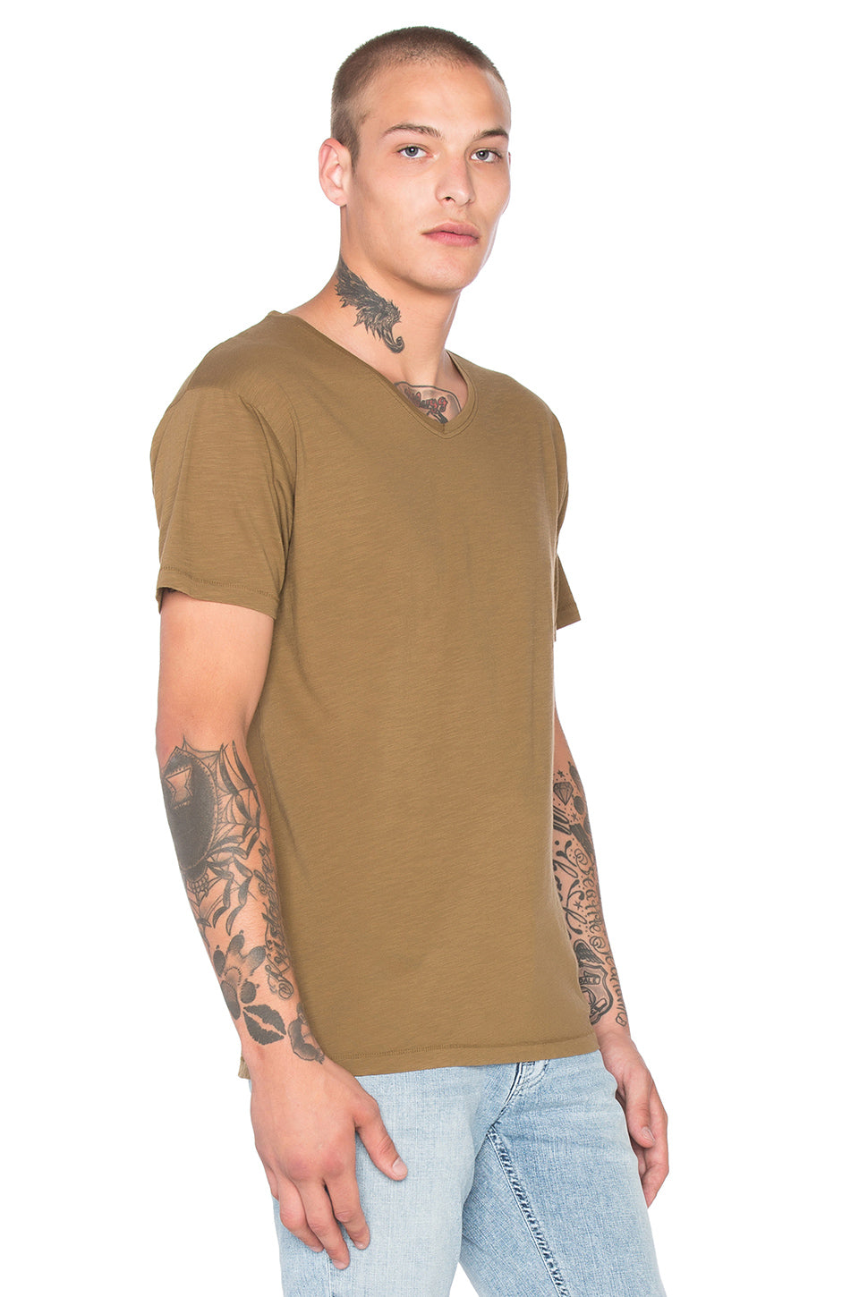NUDIE JEANS Loose V-neck Organic Cotton Tee