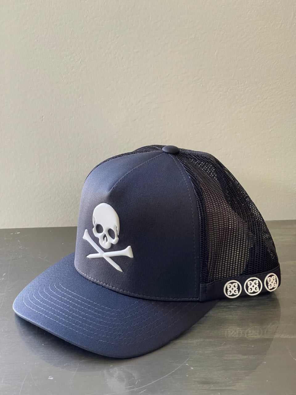 Gfore Golf Cap Embroidered SKULL & T'S Trucker Snapback charcoal G4AS21H21