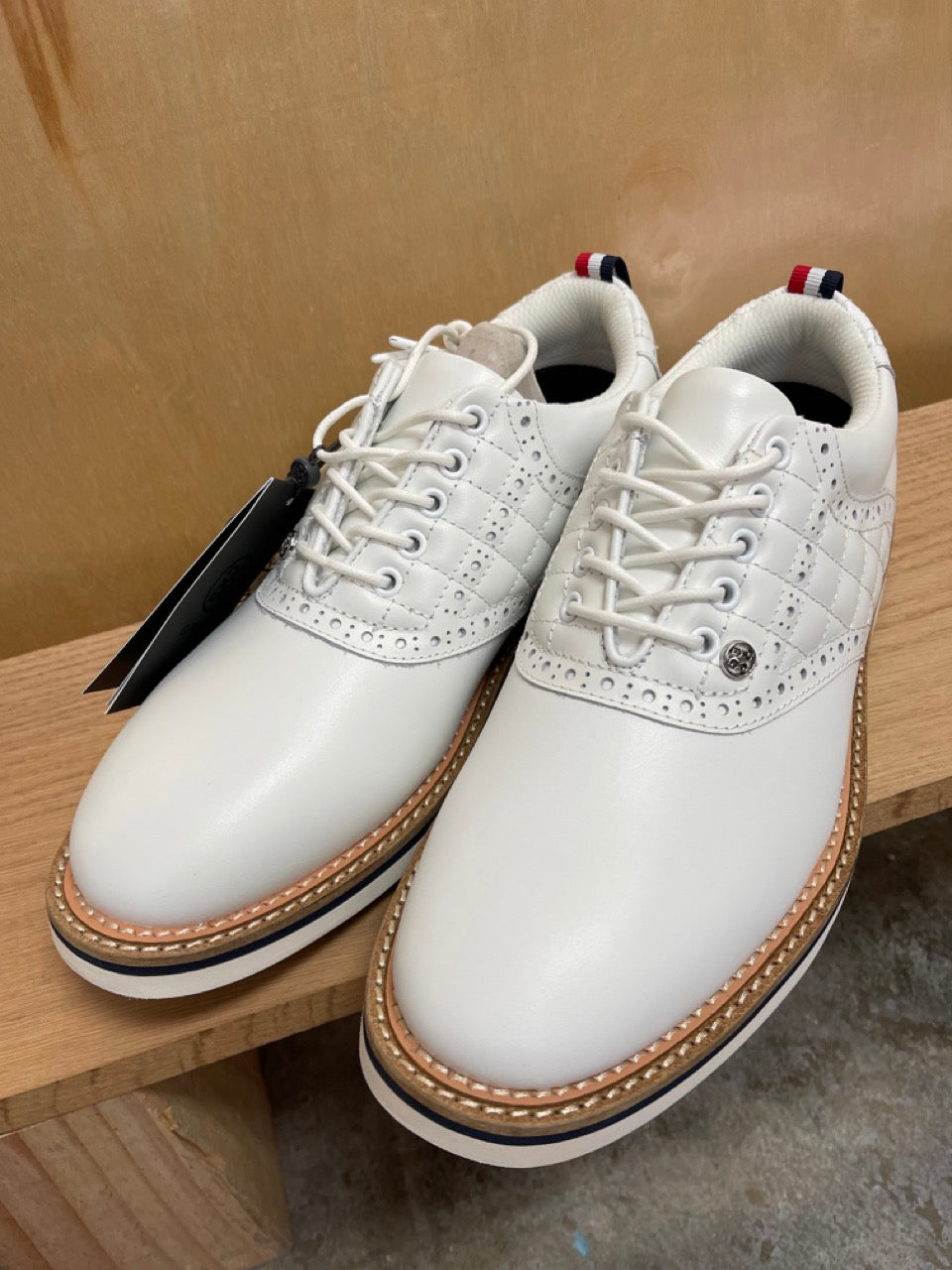 Mens saddle clearance golf shoes