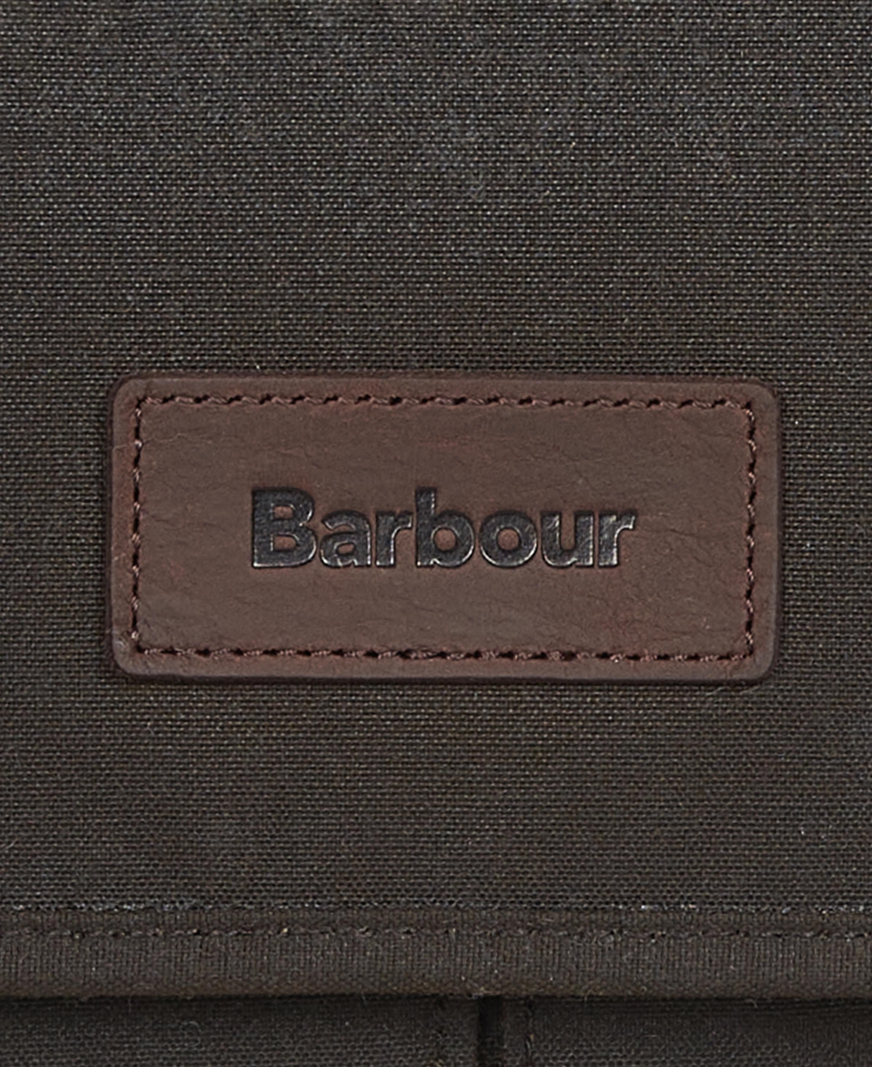 Barbour Essential Wax Messenger Bag